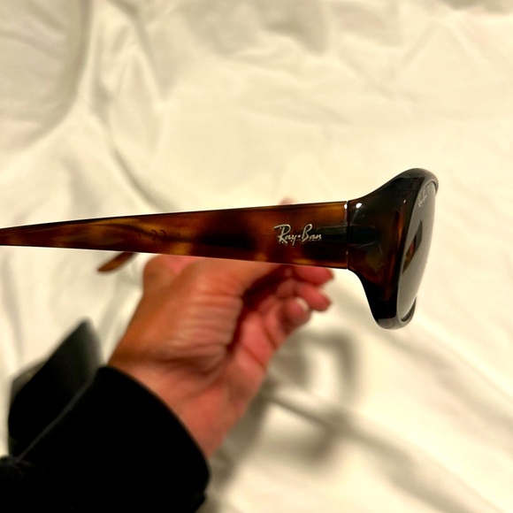 New Ray-Ban “JACKIE OHH” polarized sunglasses. - Picture 8 of 11